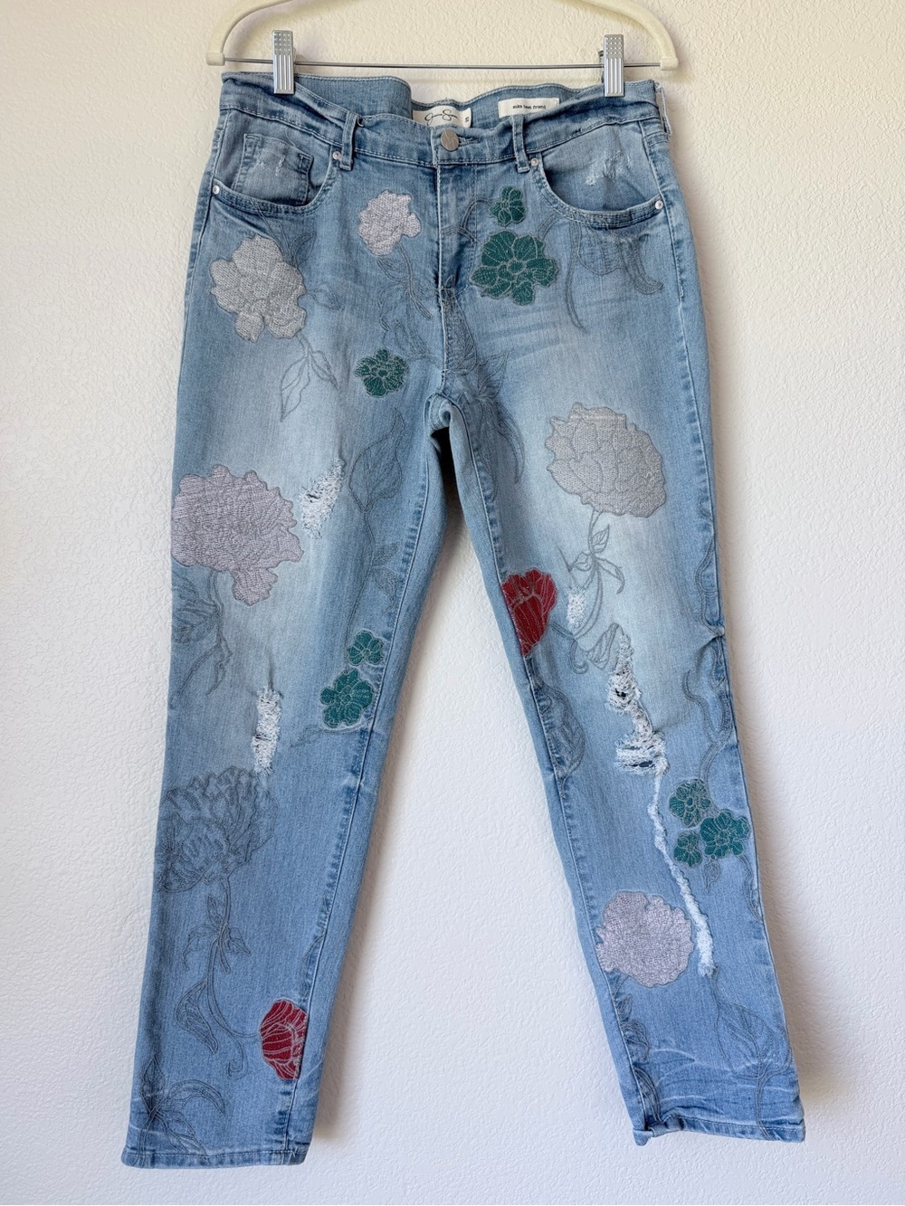 Jessica Simpson Mika Best Friend Floral Embroidered Straight Leg Jeans 29